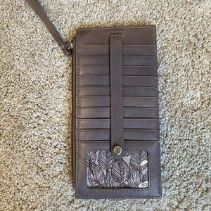 HOBO Taupe Wristlet with Leaf Design